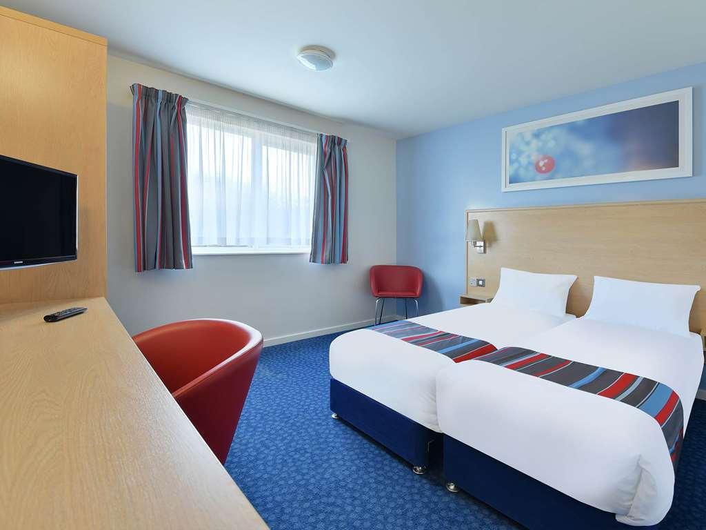 트래블로지 카디프 M4 호텔 객실 사진